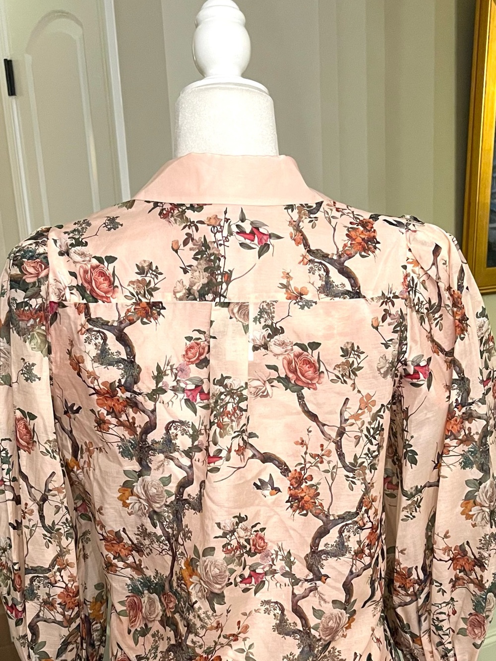 Alice +Olivia Charis Floral Pink Blouse in Sunset Grove English Rose Sz L NWT - Picture 8 of 16